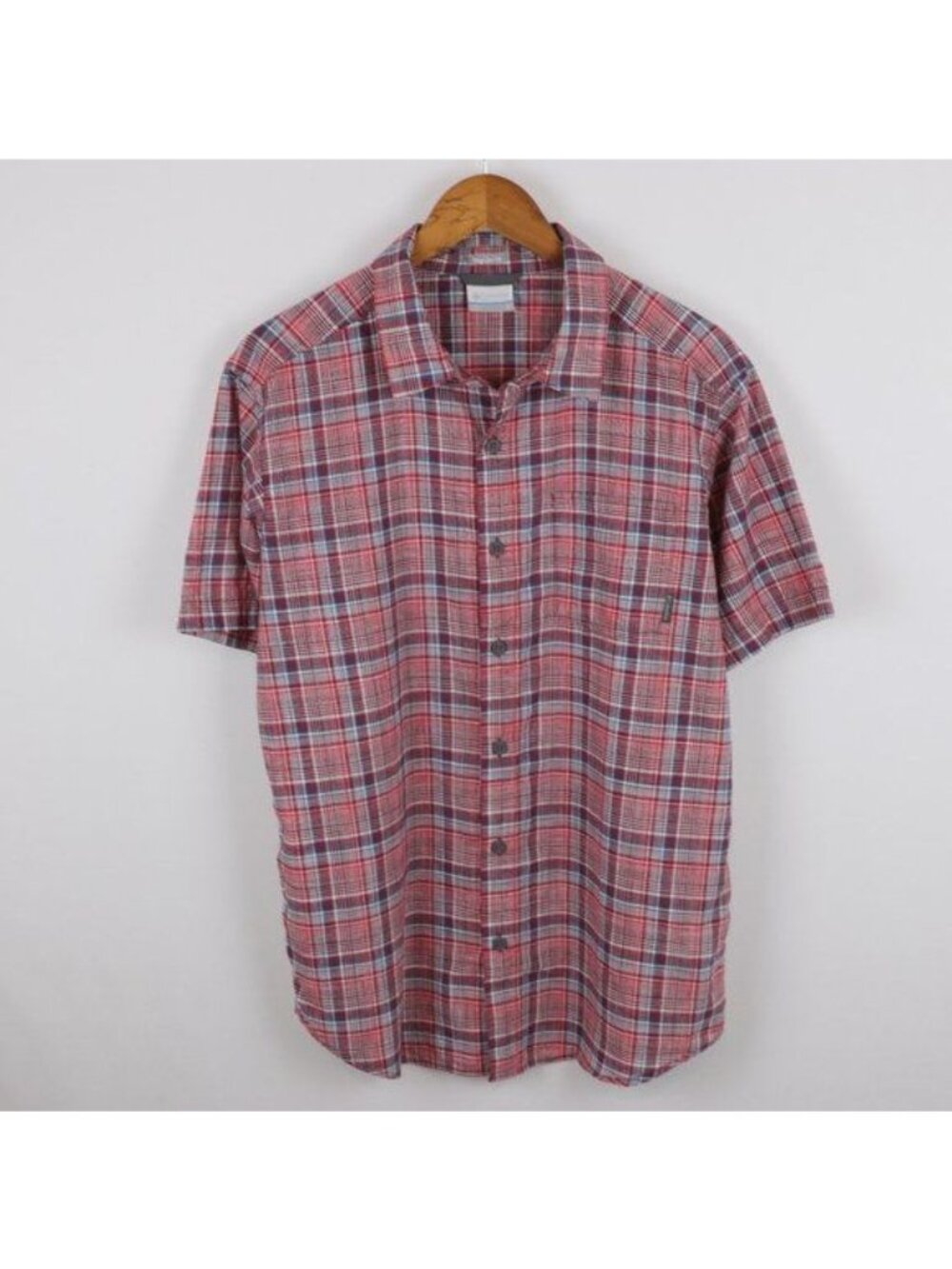 Columbia Men's Medium Red Blue Cotton Plaid Lightweight Casual Button Up Shirt